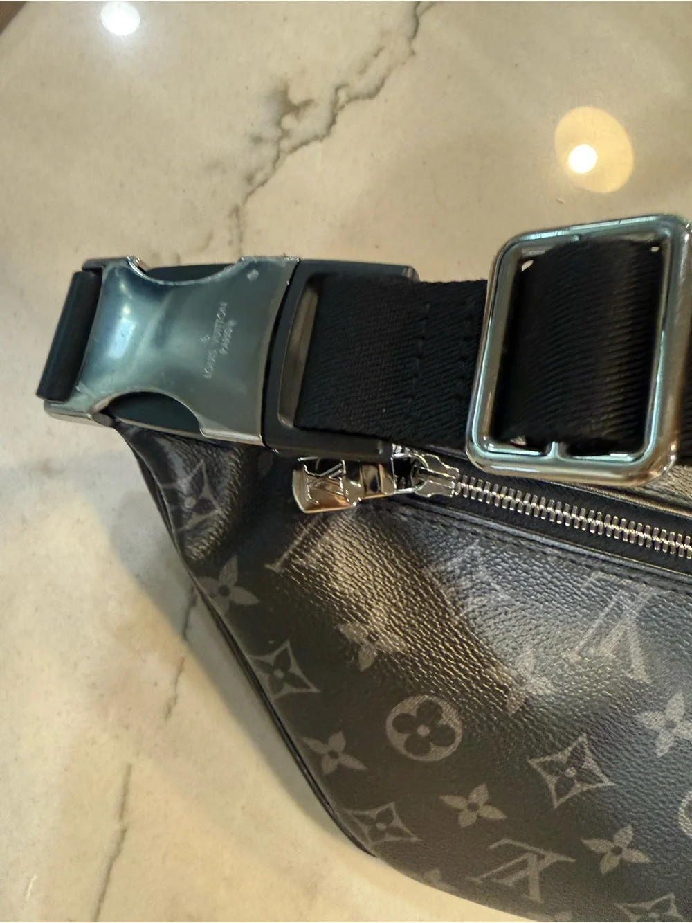 Louis Vuitton Discovery Bumbag PM Monogram Eclipse